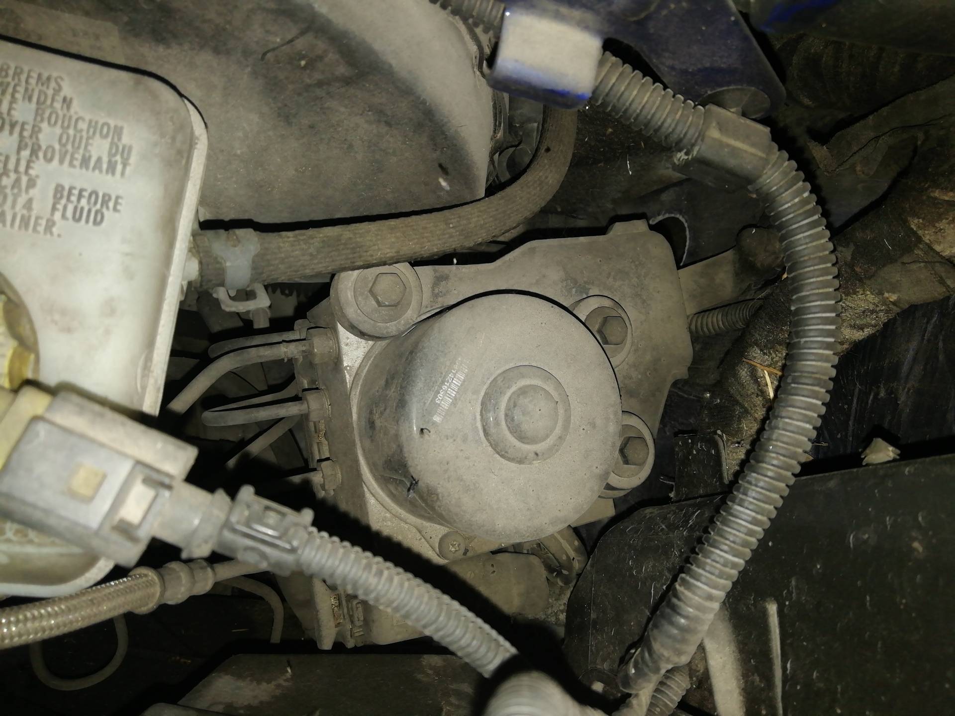 VOLKSWAGEN Bora 1 generation (1998-2005) ABS čerpadlo 20854891