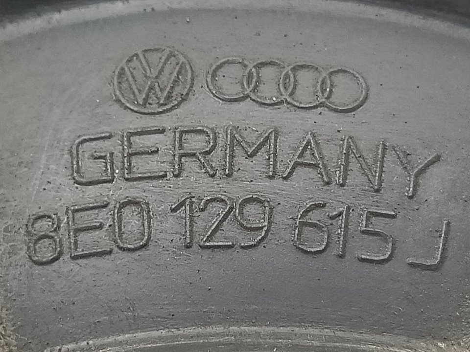 AUDI A4 B7/8E (2004-2008) Other tubes 8E0129615 25040159