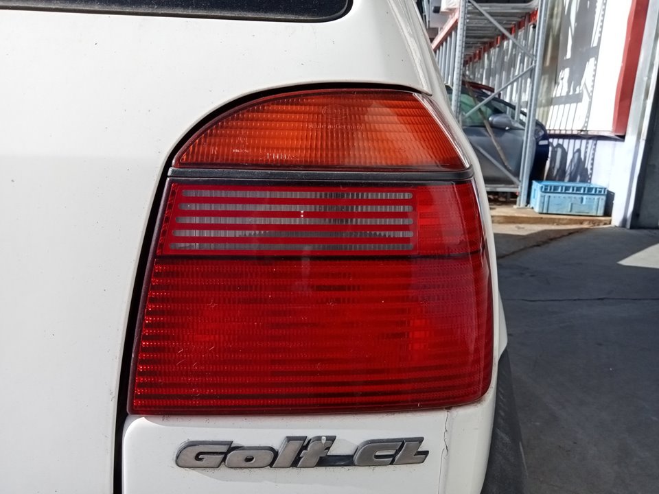 VOLKSWAGEN Golf 3 generation (1991-1998) Pravé zadné svetlo 25043314