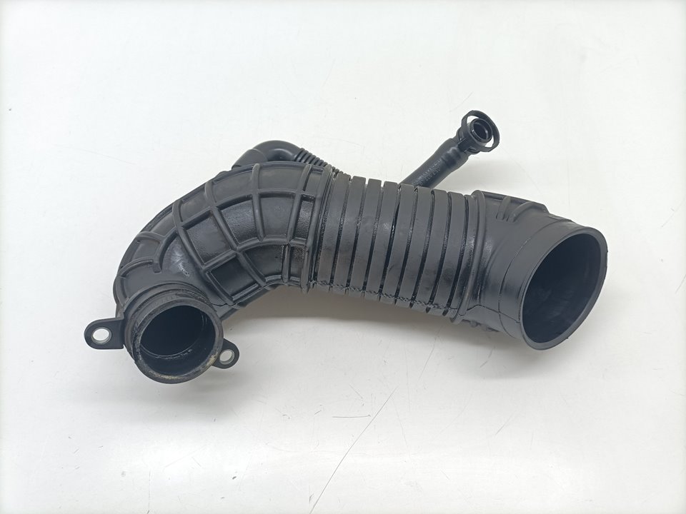 AUDI A4 B7/8E (2004-2008) Other tubes 8E0129615 25040159