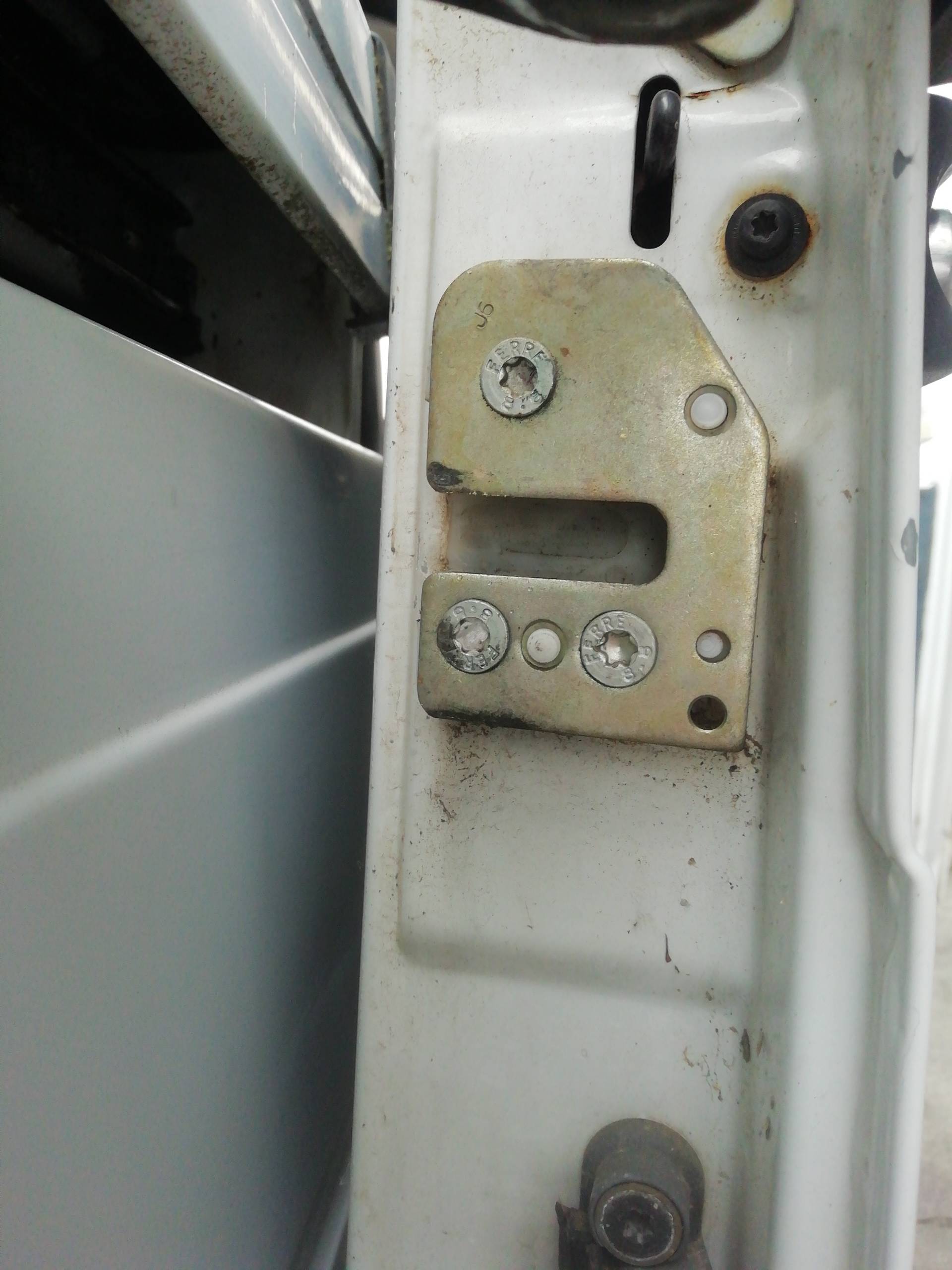 RENAULT Trafic 1 generation (1994-2006) Right Side Sliding Door Lock 25039894
