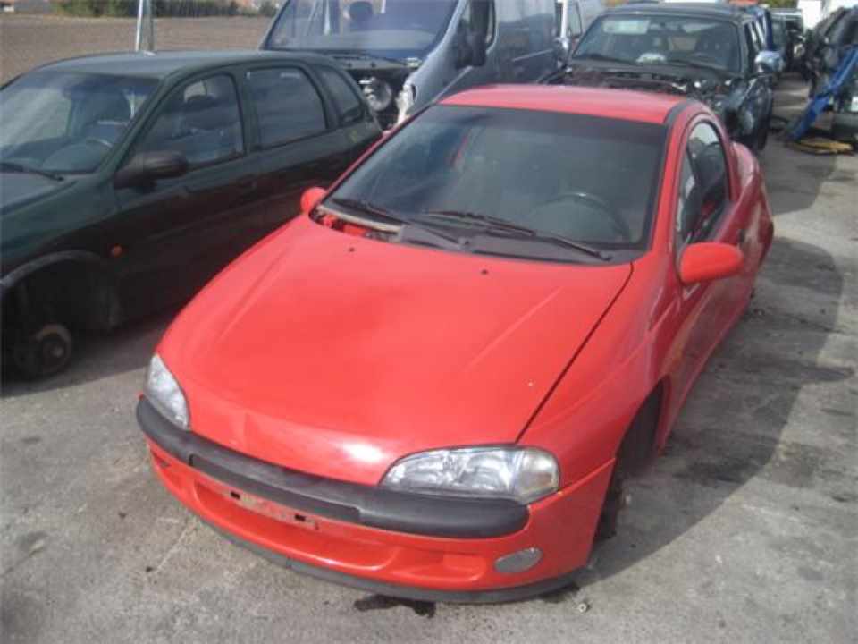 OPEL Tigra 1 generation (1994-2000) Левая противотуманка переднего бампера 90481363 20853120