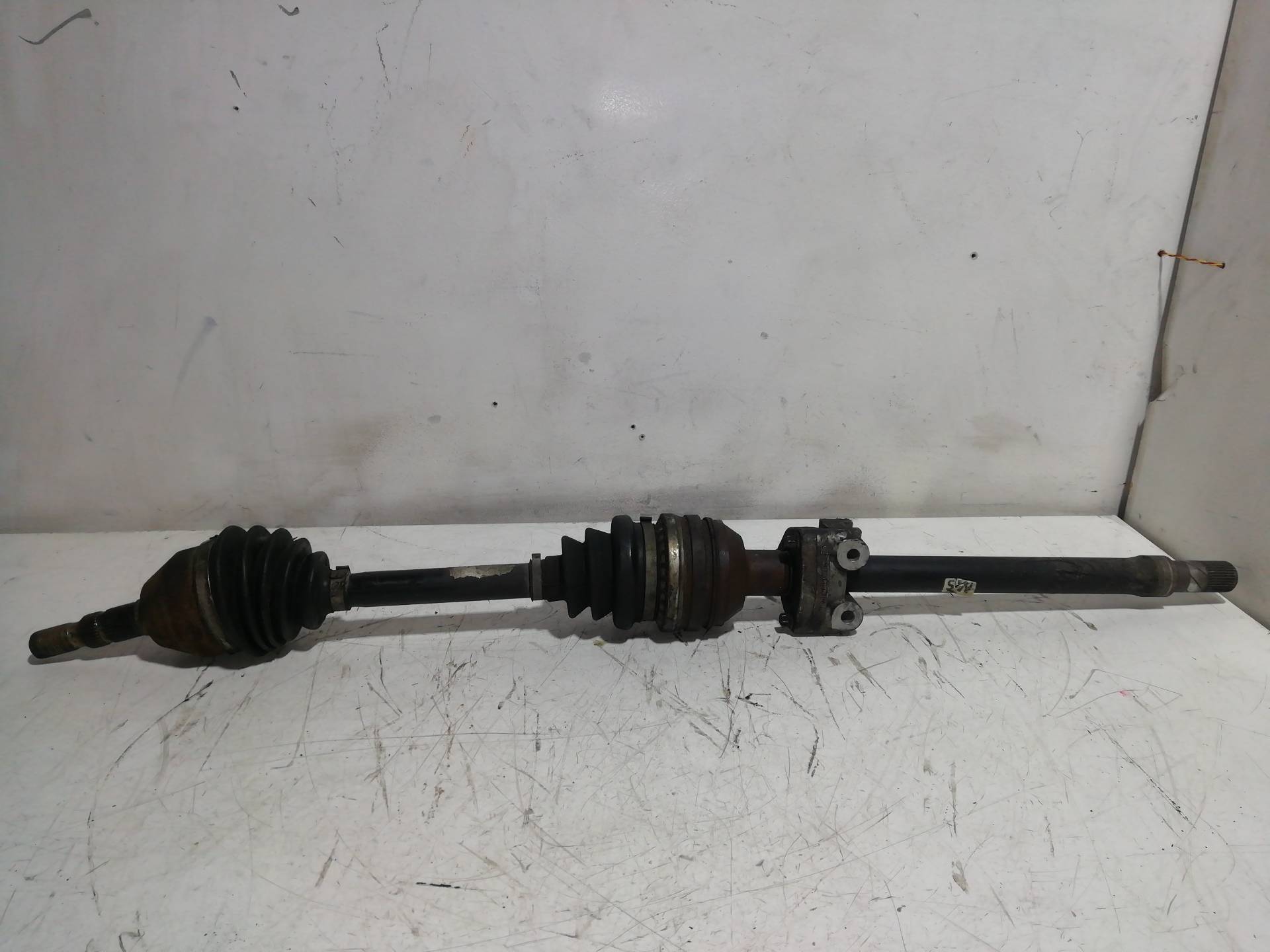 OPEL Astra J (2009-2020) Front Right Driveshaft 13124676 20843965