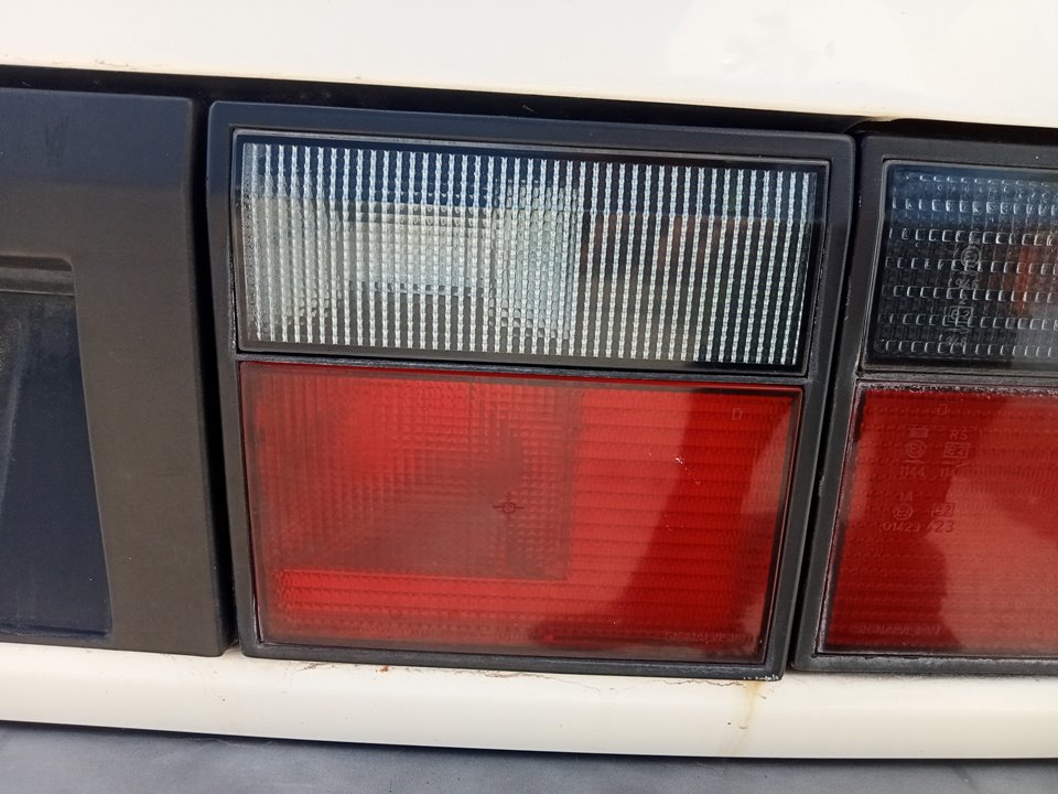 RENAULT 21 1 generation (1986-1995) Rear Right Taillight Lamp 25040534