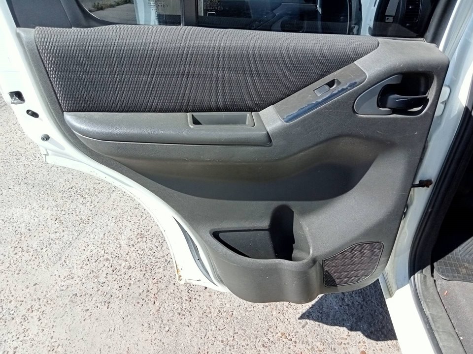 NISSAN Pathfinder R51 (2004-2014) Aizmugurējo kreiso durvju logu pacēlājs 827013X00A 25864931