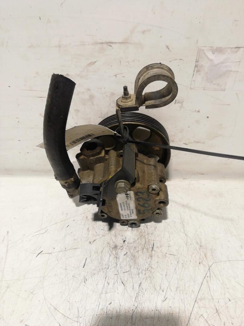 PEUGEOT Expert 1 generation (19962007) Power Steering Pump 9640906580