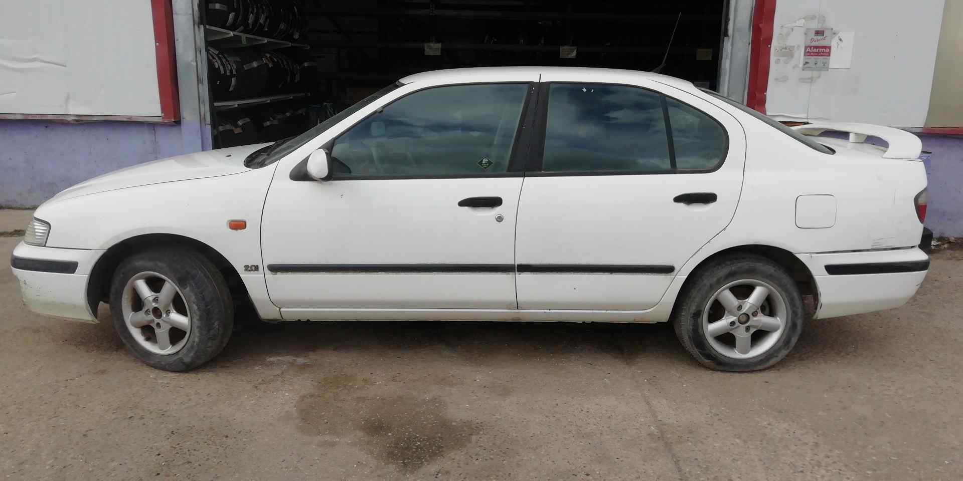 FORD Primera P11 (1996-2002) Høyre foran dør 801002J036 20859058