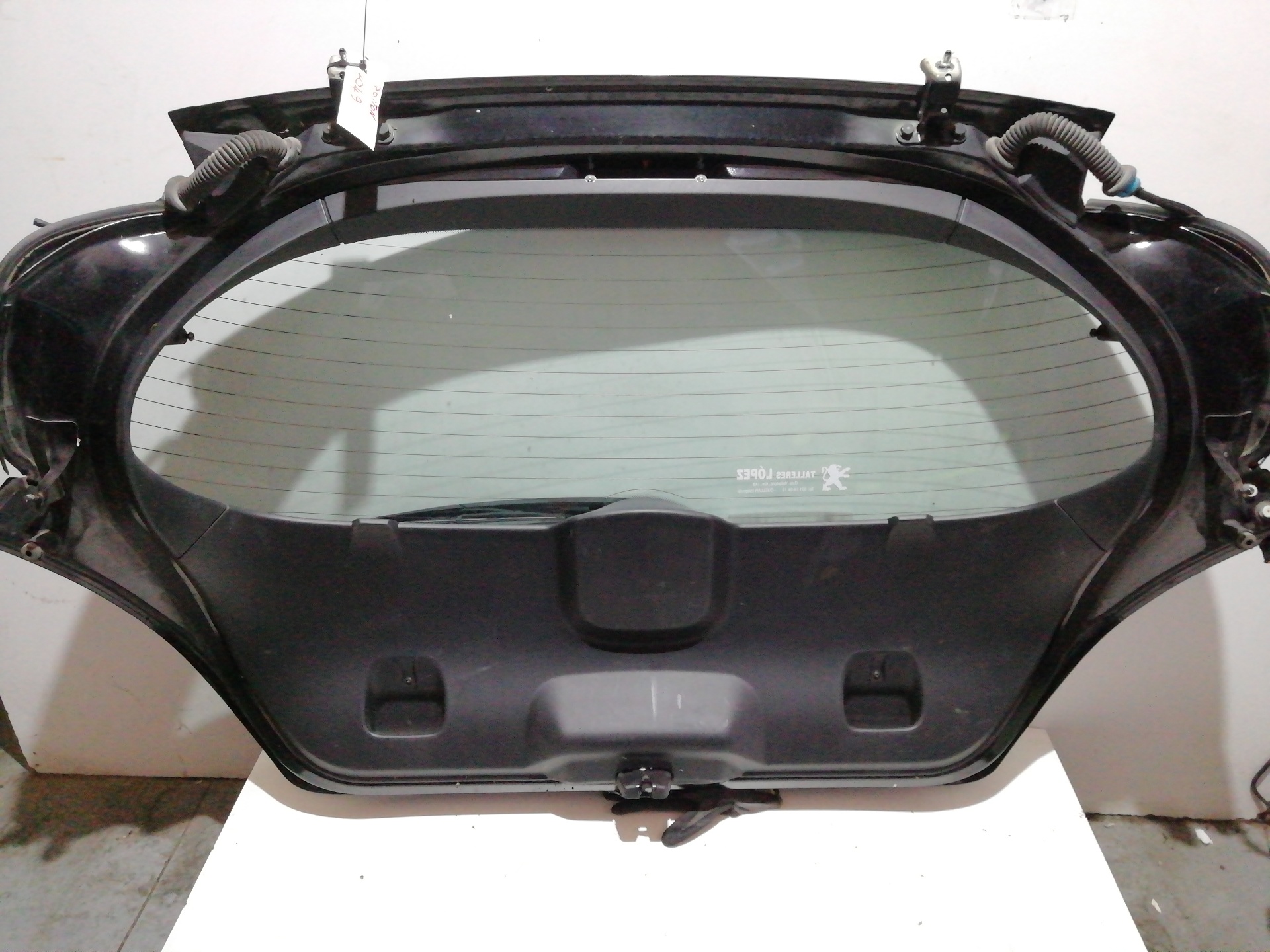 VOLKSWAGEN 308 T7 (2007-2015) Tailgate Cover Trim 20867735