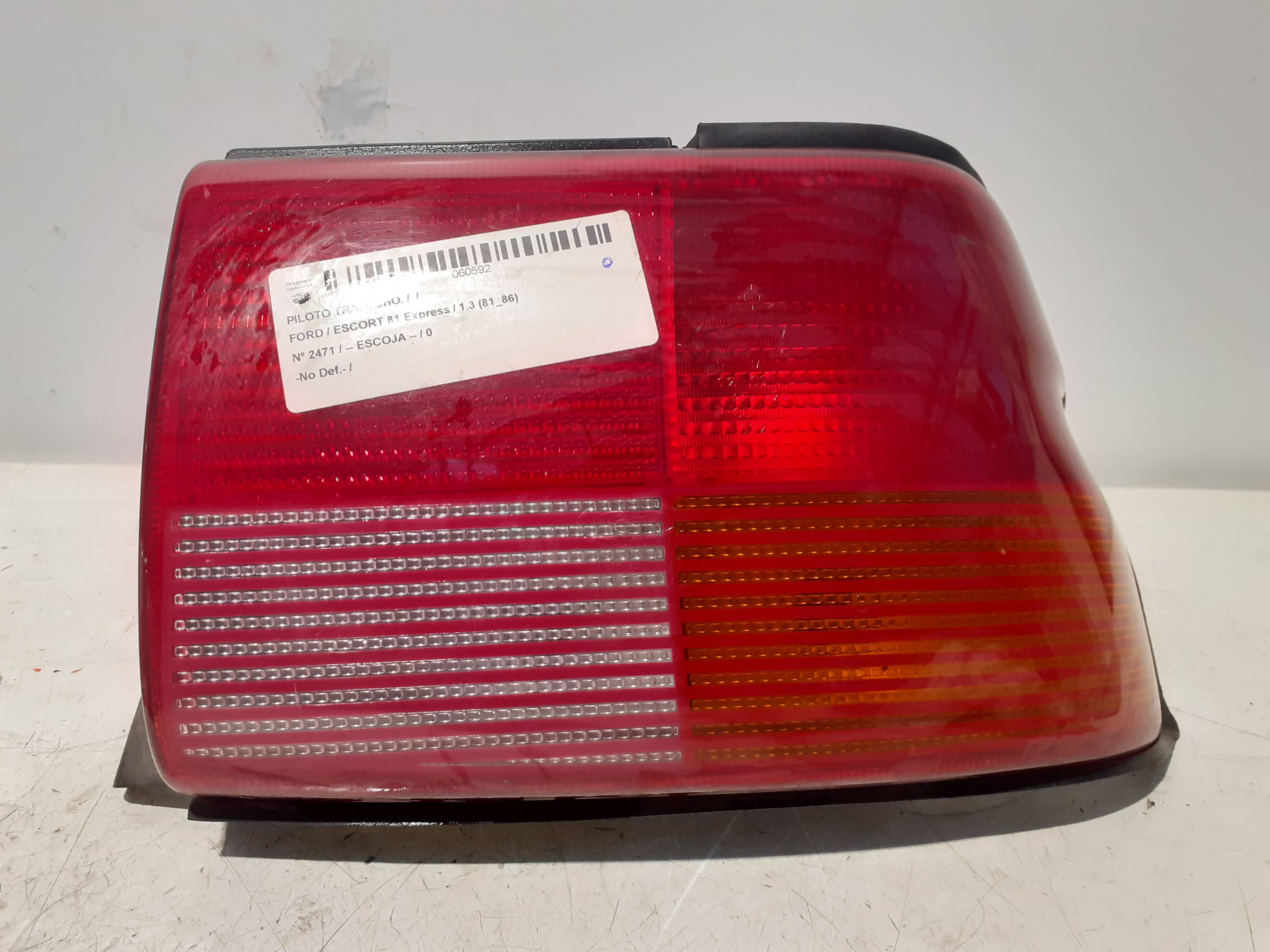 FORD Rear Right Taillight Lamp 93AG13N004AA, 93AG13N004AA, 93AG13N004AA 20846276