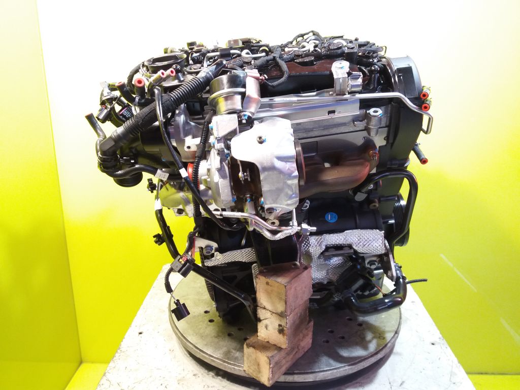 AUDI A4 B8/8K (2011-2016) Motor DEU 25067431