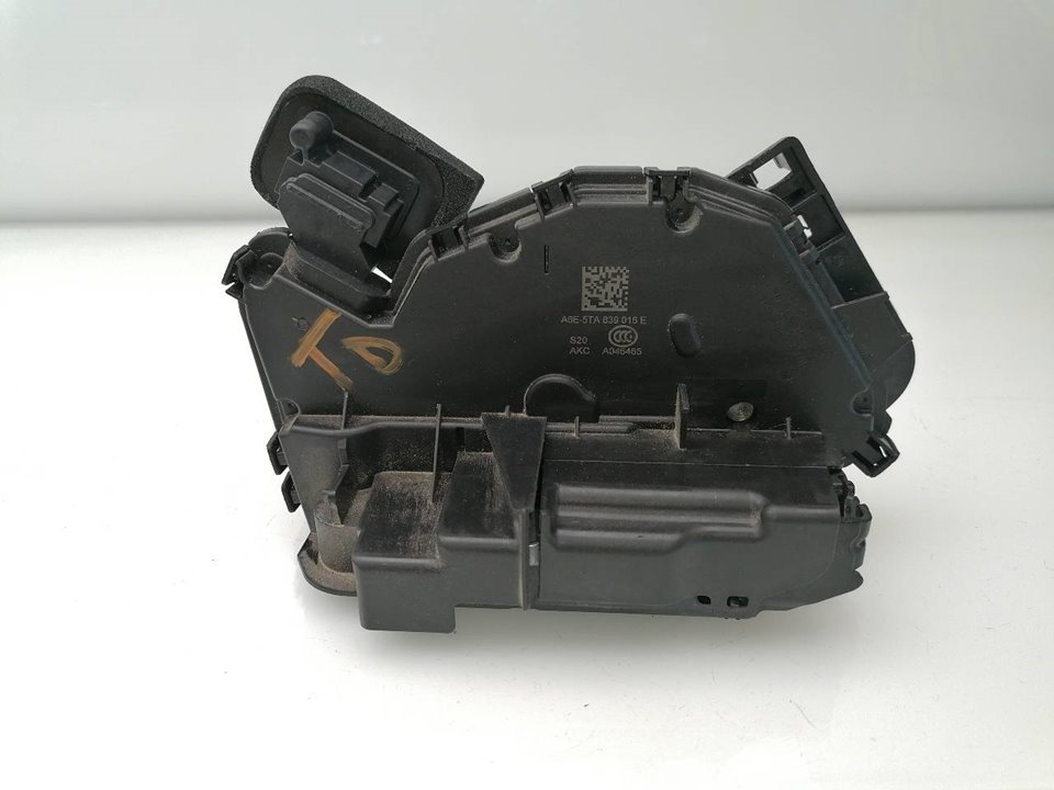 SEAT Alhambra 2 generation (2010-2021) Rear Right Door Lock 5TA839016E 22064899