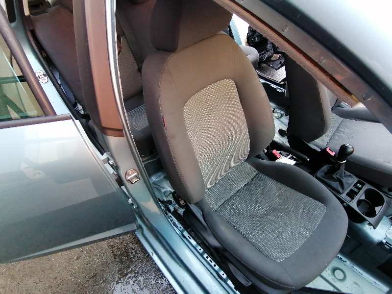 SEAT Ibiza 4 generation (2008-2017) Front Right Seat 25068674