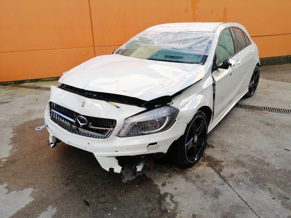 MERCEDES-BENZ A-Class W176 (2012-2018) Πίσω ενισχυτική μπάρα σύγκρουσης A1768850065 25069992