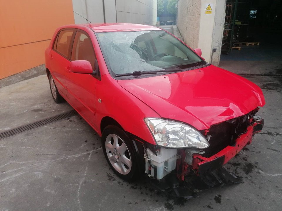 TOYOTA Corolla E120 (2000-2008) Moottorin kansi 126110G020 25069284