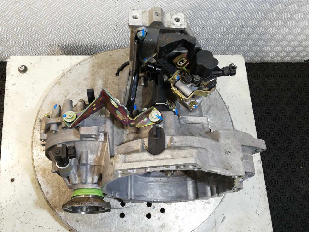 VOLKSWAGEN Bora 1 generation (1998-2005) Gearbox DEA 18907533