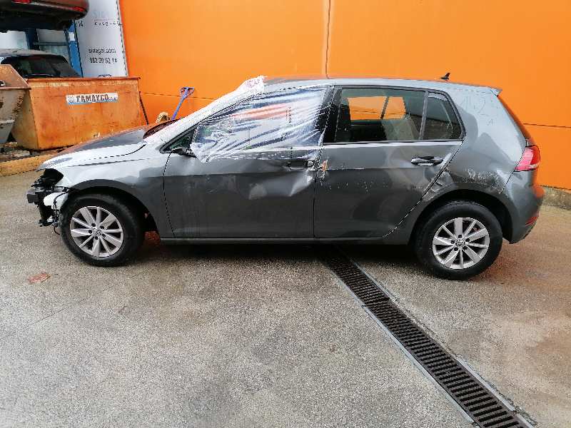 VOLKSWAGEN Golf 7 generation (2012-2024) Galinių dešinių durų spyna 5TA839016E 22064898