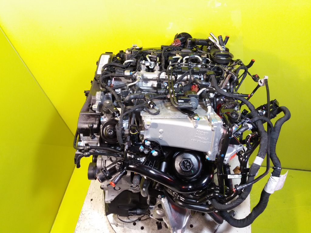 AUDI A4 B8/8K (2011-2016) Двигатель DEU 25067431