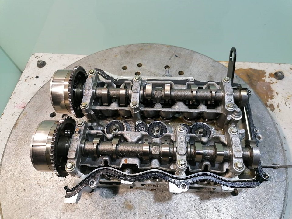 DACIA Logan 2 generation (2013-2020) Engine Cylinder Head 110415417R 25068178
