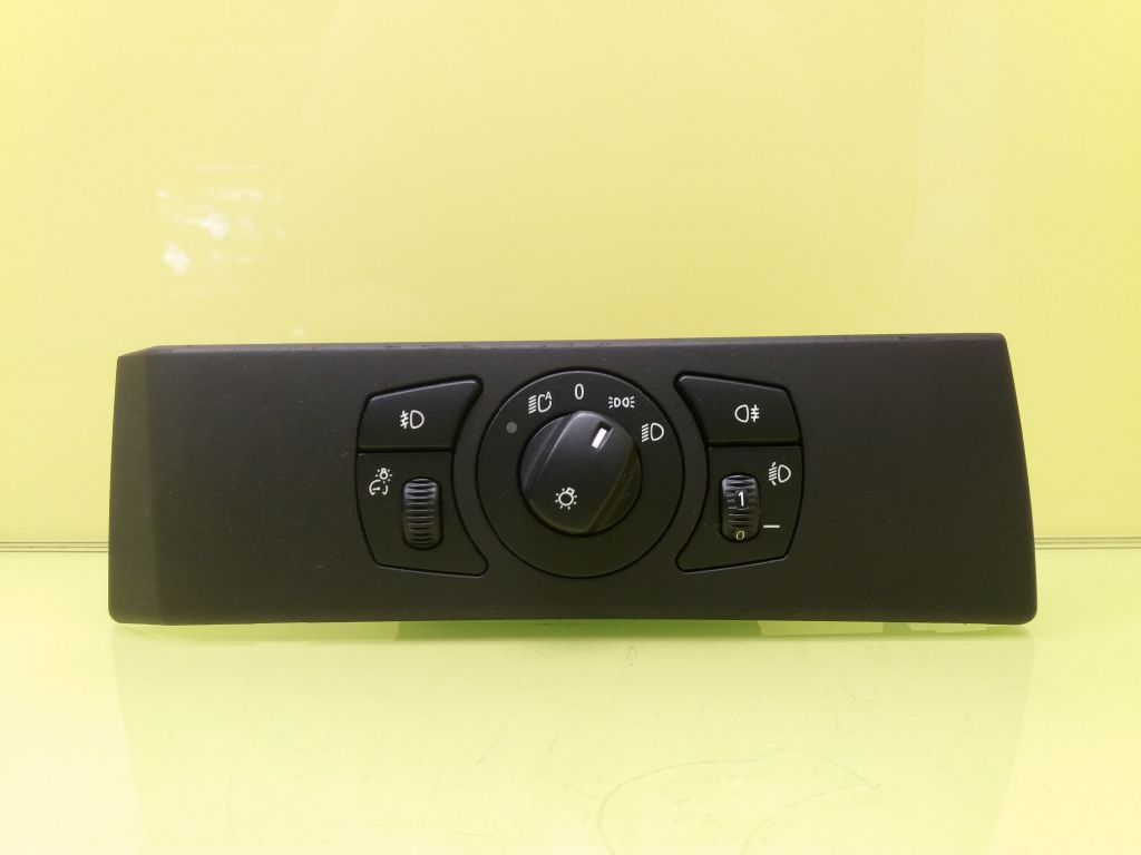 BMW 5 Series E60/E61 (2003-2010) Headlight Switch Control Unit 6953741, 33290103 19010249