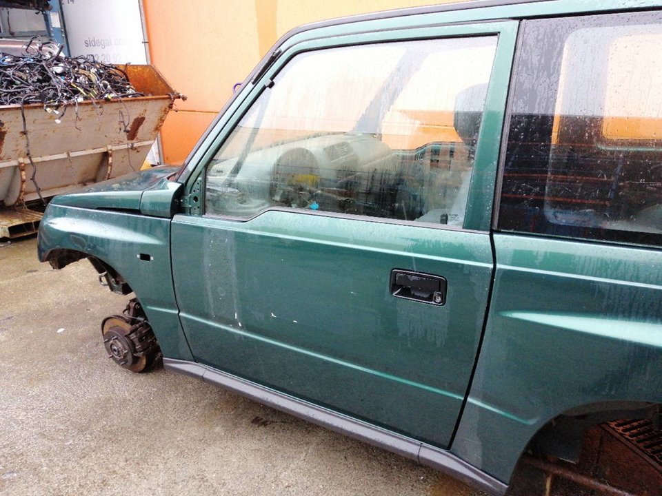 SUZUKI Vitara 1 generation (1988-2006) Предна лява врата 6800266A11 25069964