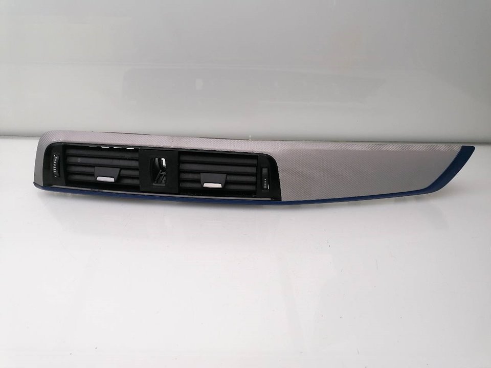 BMW 1 Series F40 (2019-2024) Vzduchový přívod kabiny 934743502 25068295