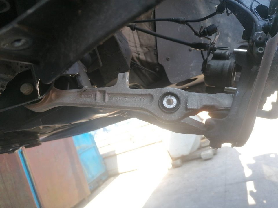 SEAT Exeo 1 generation (2009-2012) Front Left Arm 8E0407151R 22613989