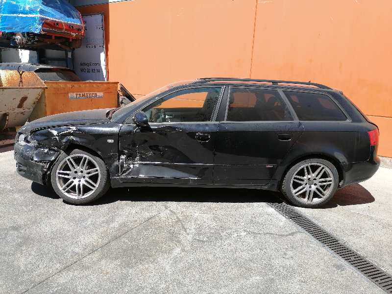 AUDI A4 B7/8E (2004-2008) Højre bagdør 8E0833052J 19096900