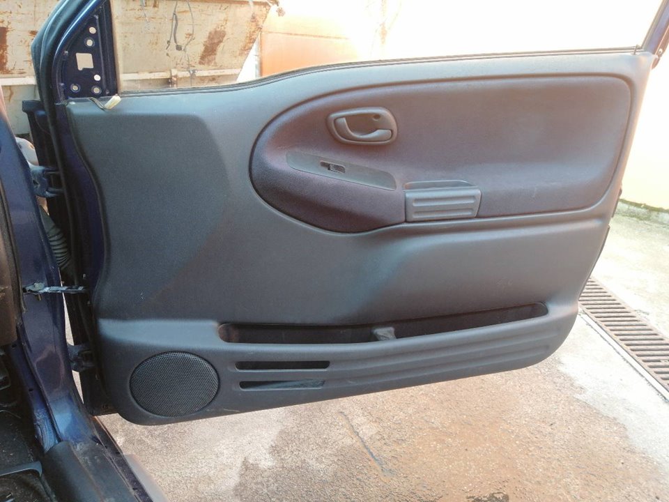 SUZUKI Grand Vitara 1 generation (1998-2006) Jobb első ajtó panelje 8371066DL1KL5, 8371066DL1 25069797
