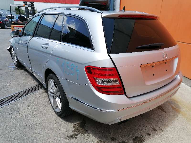 MERCEDES-BENZ C-Class W204/S204/C204 (2004-2015) Galinės dešinės durys 2047302400 19172265