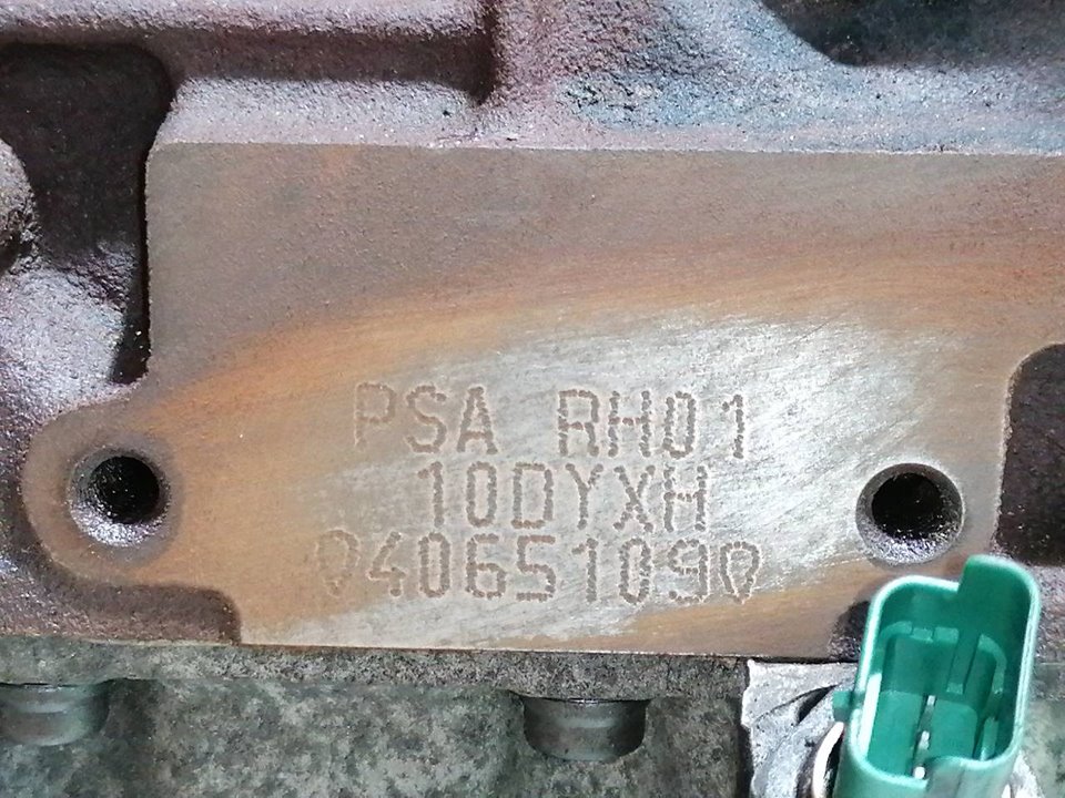 CITROËN C5 2 generation (2008-2017) Engine Block RH01 25069413