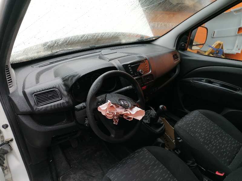 OPEL Corsa D (2006-2020) Обшивка передней левой двери 95514004 19121369