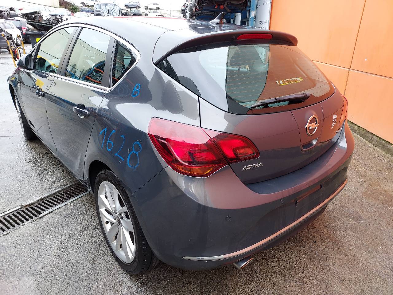 OPEL Astra J (2009-2020) Обшивка задней правой двери 13258682 21102679