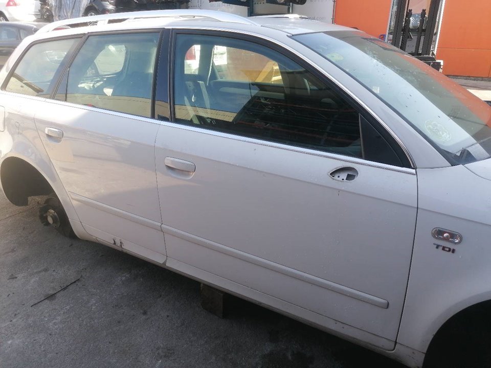 SEAT Exeo 1 generation (2009-2012) Priekšējās labās durvis 3R0831052 22614056