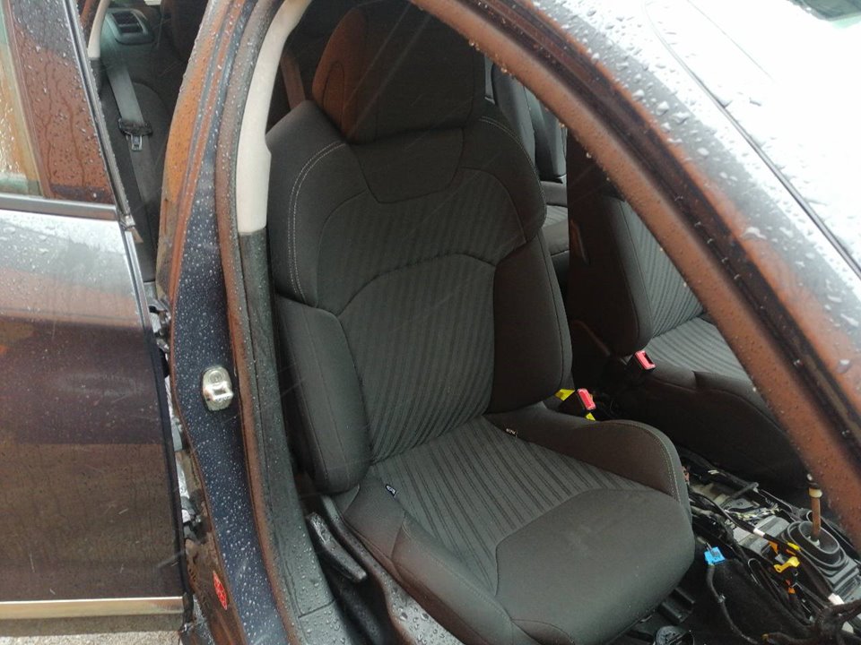 CITROËN C5 2 generation (2008-2017) Front Right Seat 25069954