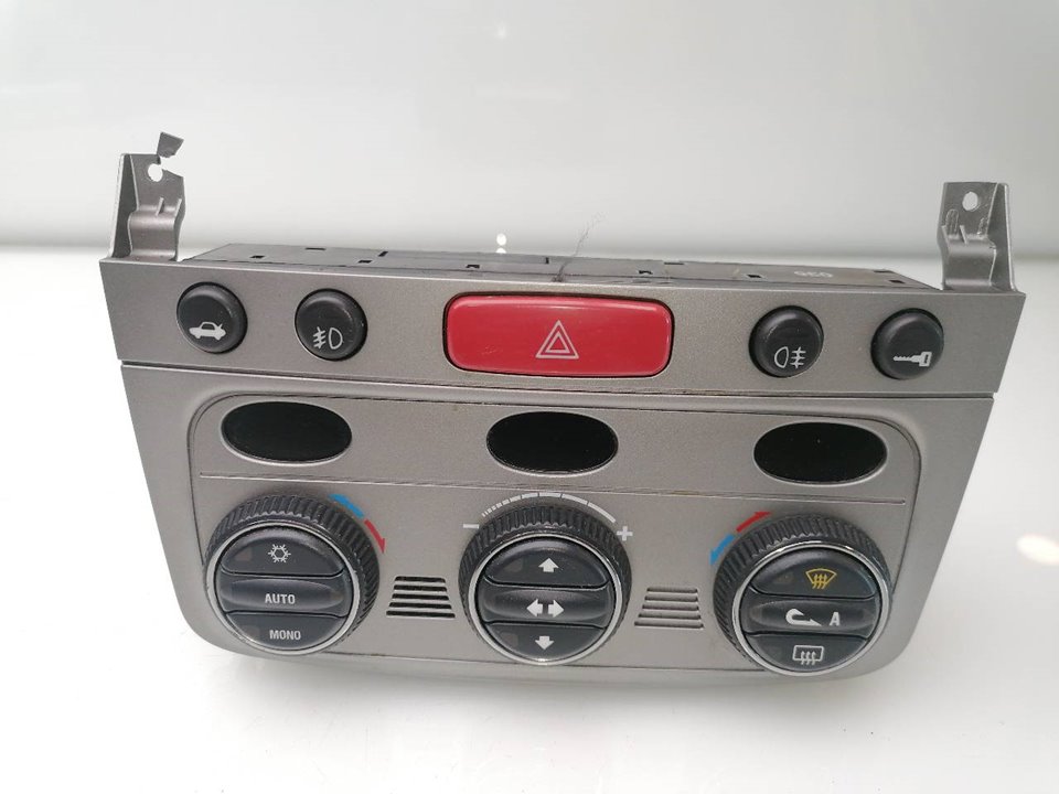 ALFA ROMEO 147 2 generation (2004-2010) Climate  Control Unit 01560513690 22606408