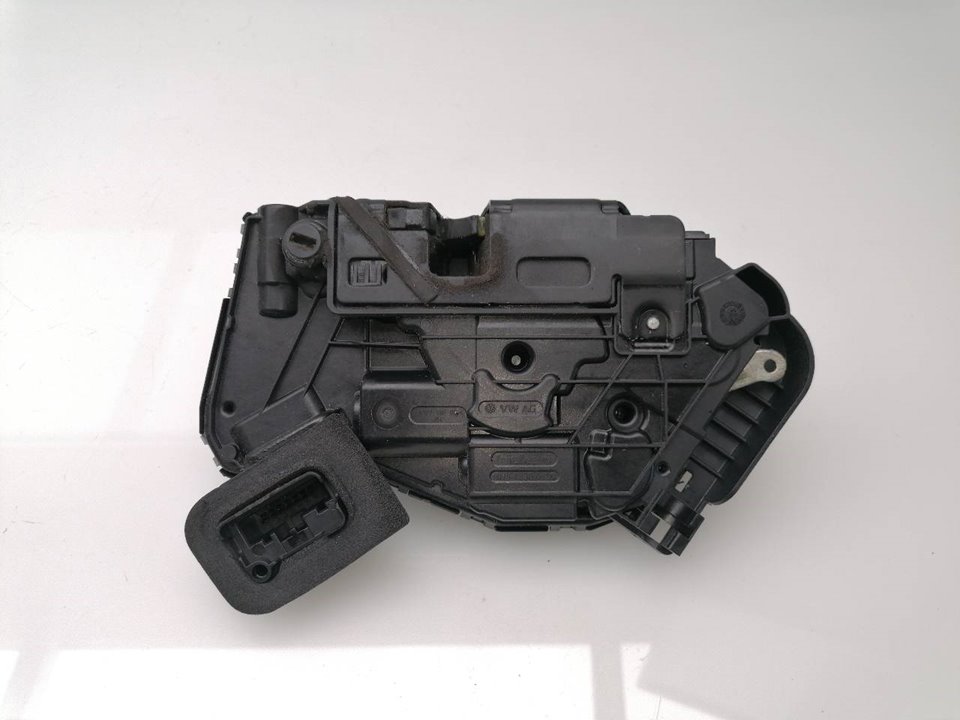 SEAT Alhambra 2 generation (2010-2021) Rear Right Door Lock 5TA839016E 22064899