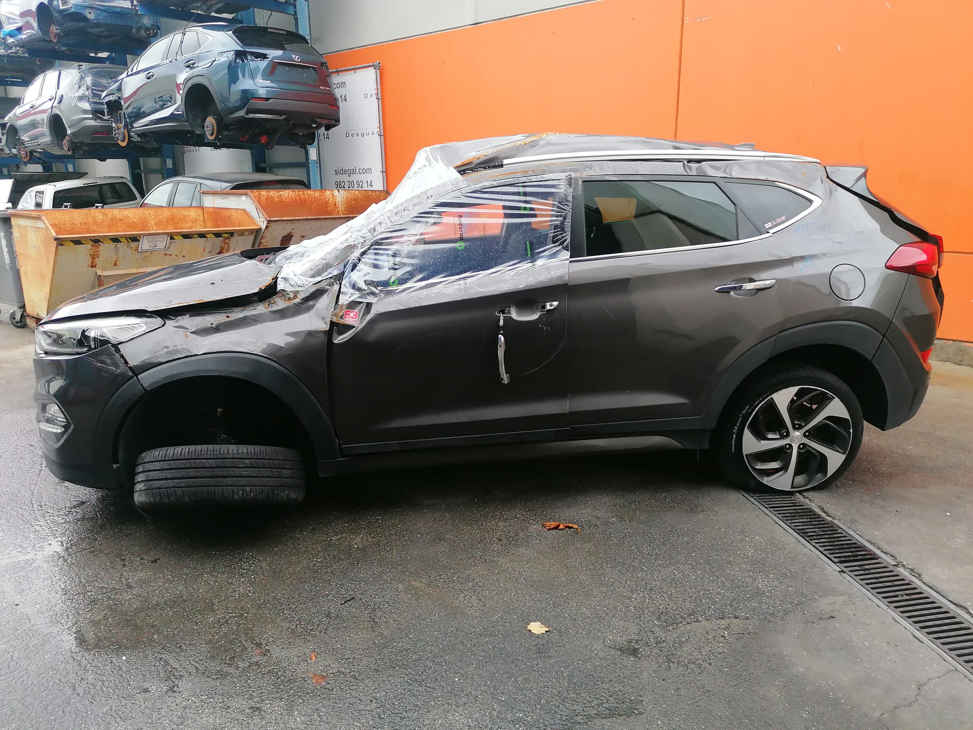 HYUNDAI ix35 1 generation (2009-2015) Capac portbagaj 73700D7000 25069228