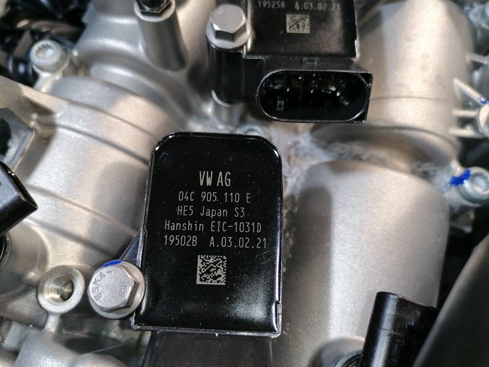 SKODA Yeti 1 generation (2009-2018) Engine DKL 21542069