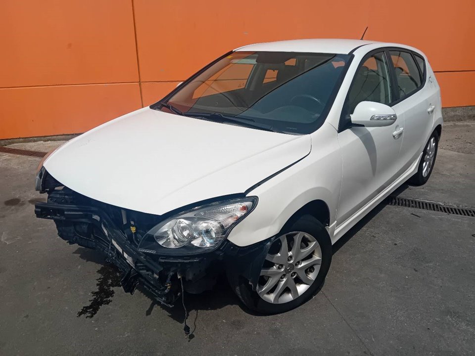 HYUNDAI i30 GD (2 generation) (2012-2017) Pneu 16PULGADAS 22615992