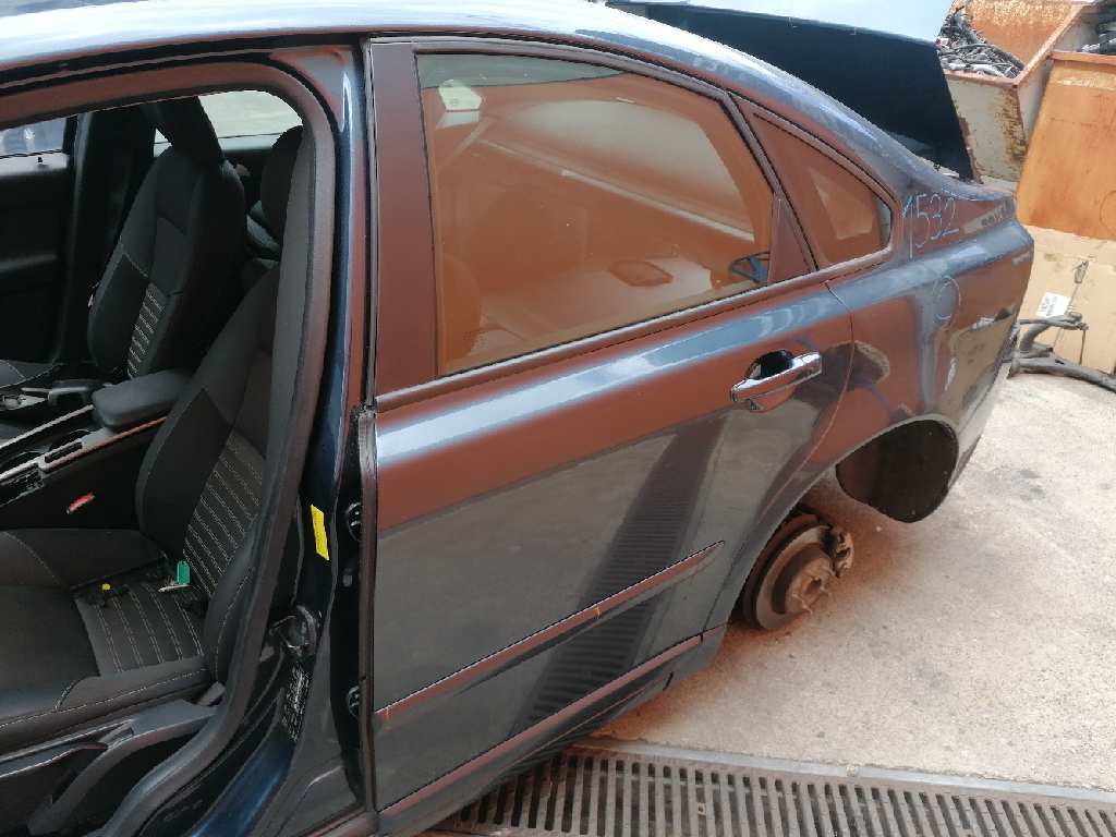 VOLVO S40 2 generation (2004-2012) Задна лява врата 31335461 21536451