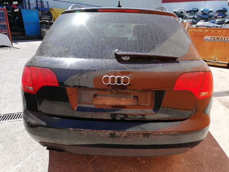 AUDI A4 B7/8E (2004-2008) Højre bagdør 8E0833052J 19096900