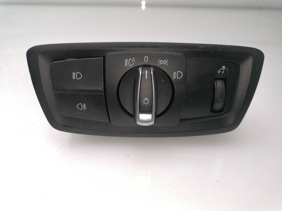 BMW 1 Series F40 (2019-2024) Headlight Switch Control Unit 6847524 25068924