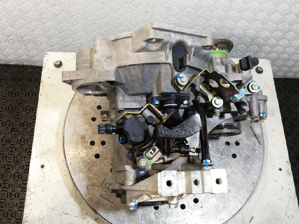 VOLKSWAGEN Bora 1 generation (1998-2005) Gearbox DEA 18907533