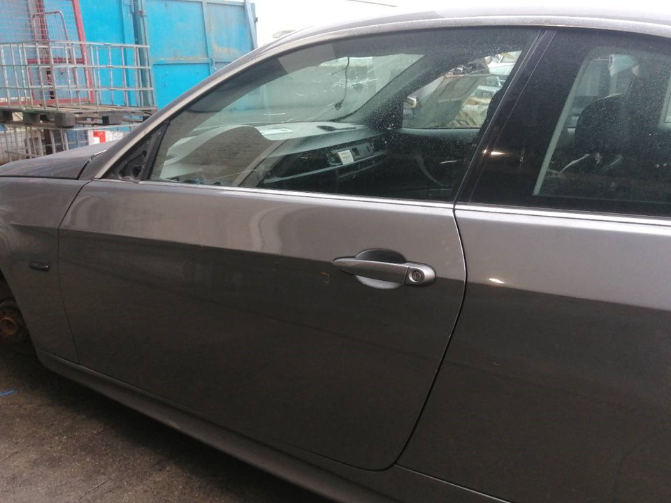 BMW 3 Series E90/E91/E92/E93 (2004-2013) Front Left Door 41517200569 21539371