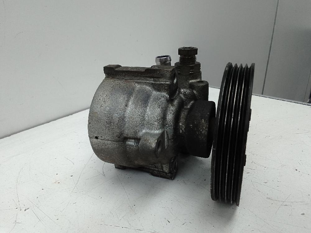 DACIA Sandero 2 generation (2013-2020) Power Steering Pump 491102028R 25688996