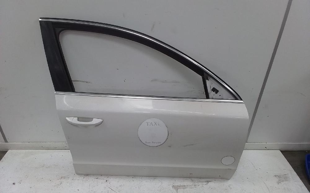 Front door rh de Skoda Superb ii station wagon (3t5) 2010-0 - pieza usada