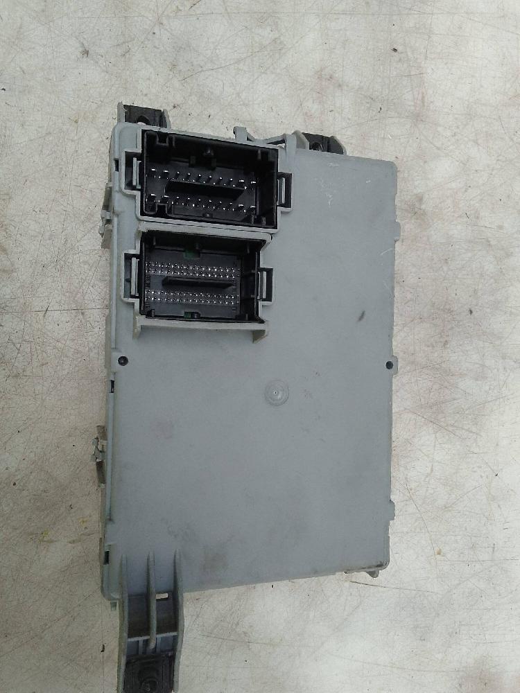 Scatola dei fusibili 01358812080 de Fiat Qubo (300)(2008->) 2008-0 con 116500 km