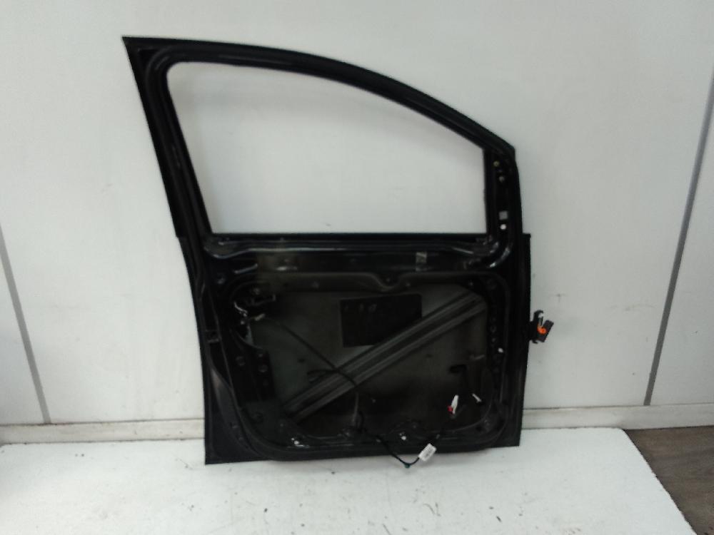 VOLKSWAGEN Touran 1 generation (2003-2015) Usa fata stanga SINREFERENCIA 25317660