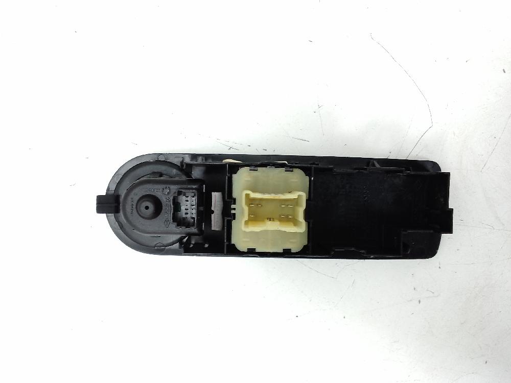 RENAULT Clio 4 generation (2012-2020) Commutateur de fenêtre de porte avant gauche 254118044R 25316769