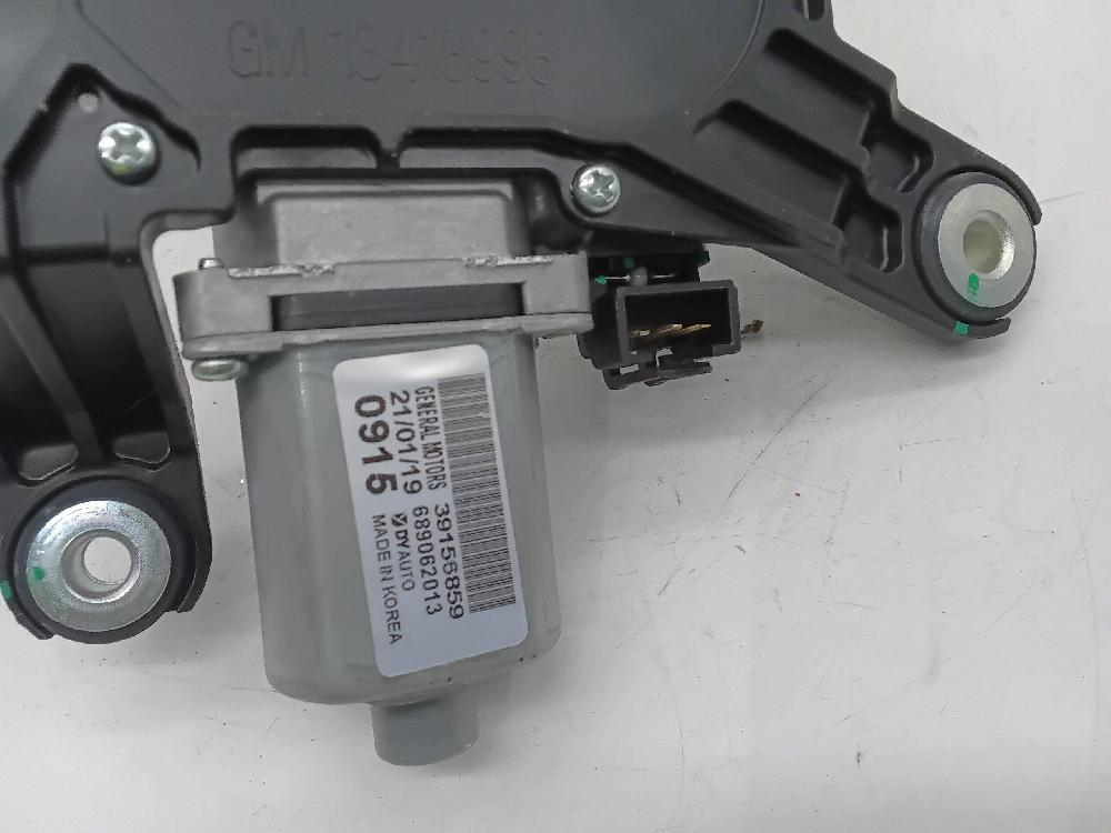 Motor limpia trasero 39156859 de Opel Astra k (b16) 2015-0 con 100500 km - pieza usada